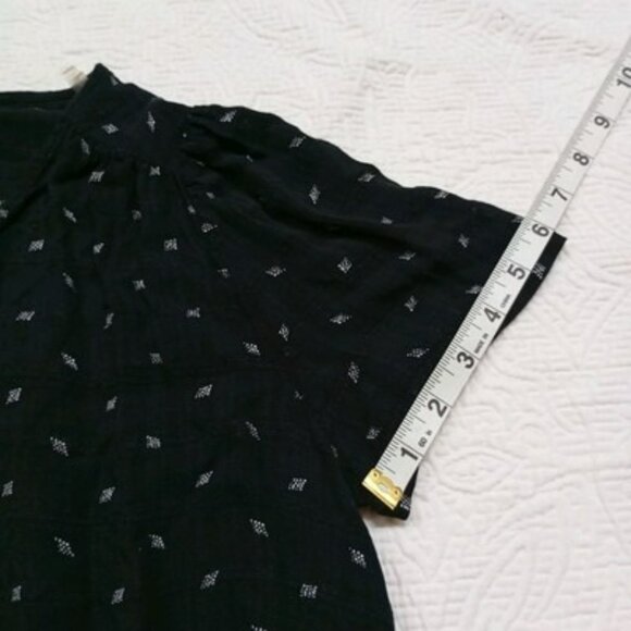 Universal Thread Womens Black Wrap Top With Tie Detail Size M - Picture 8 of 12